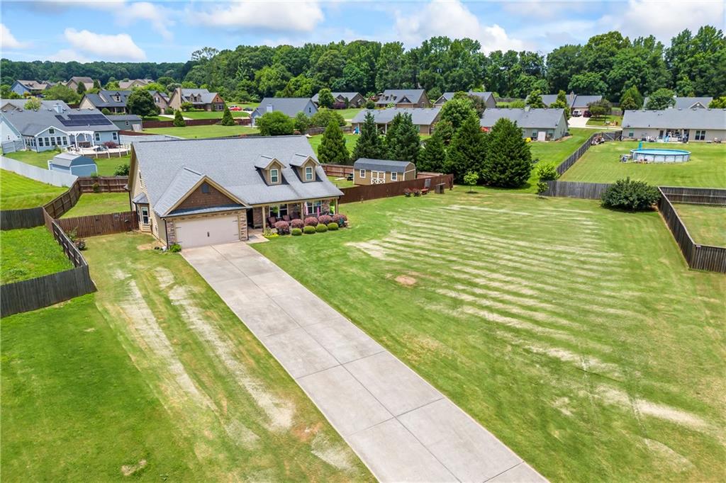 108 Lake Point Court