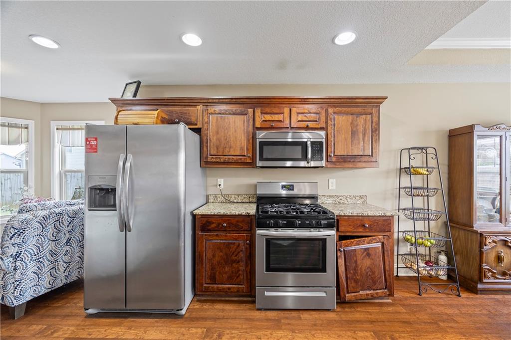 108 Lake Point Court