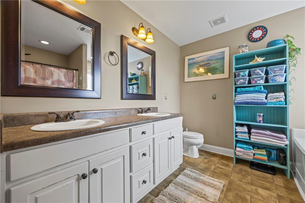 108 Lake Point Court