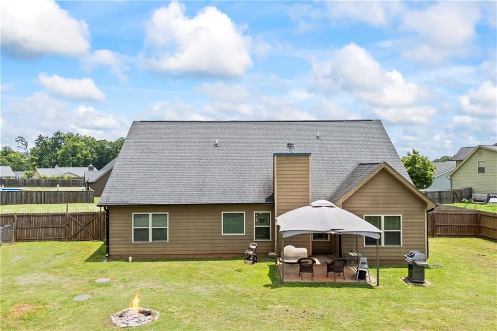 108 Lake Point Court