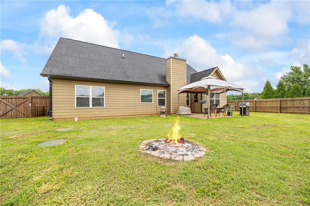 108 Lake Point Court