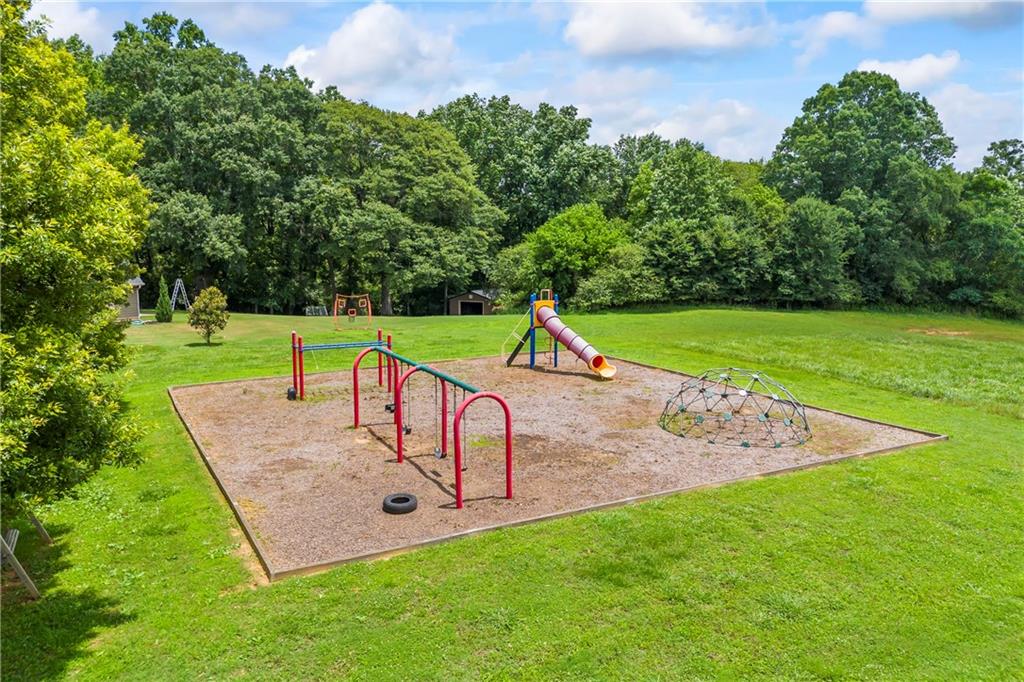 108 Lake Point Court