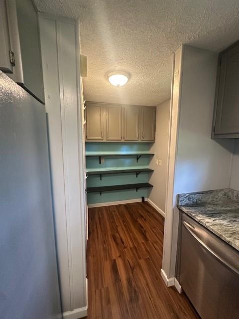 2162 Highway 105