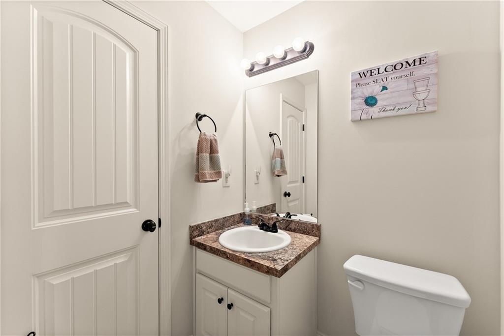 2112 Perry Place Lane