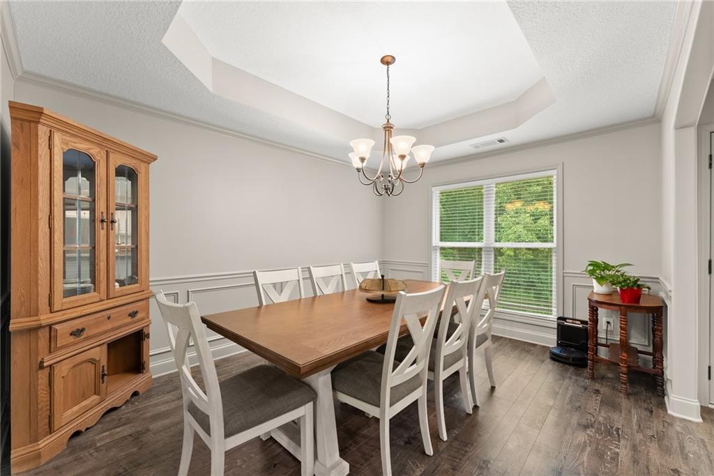 2112 Perry Place Lane