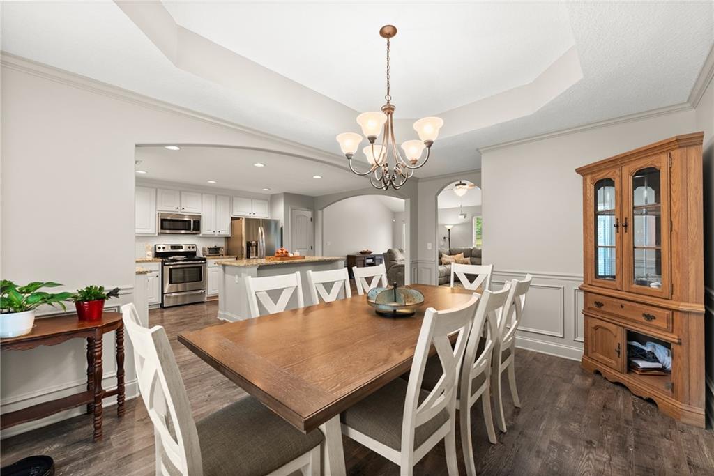 2112 Perry Place Lane