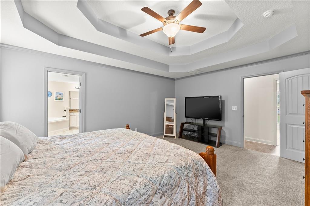 2112 Perry Place Lane