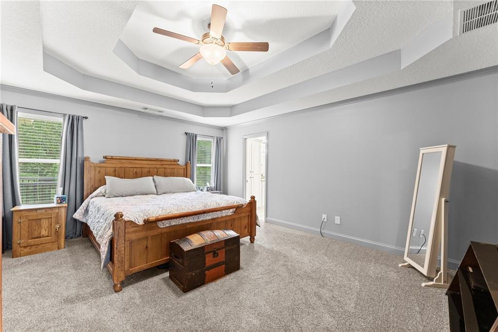 2112 Perry Place Lane