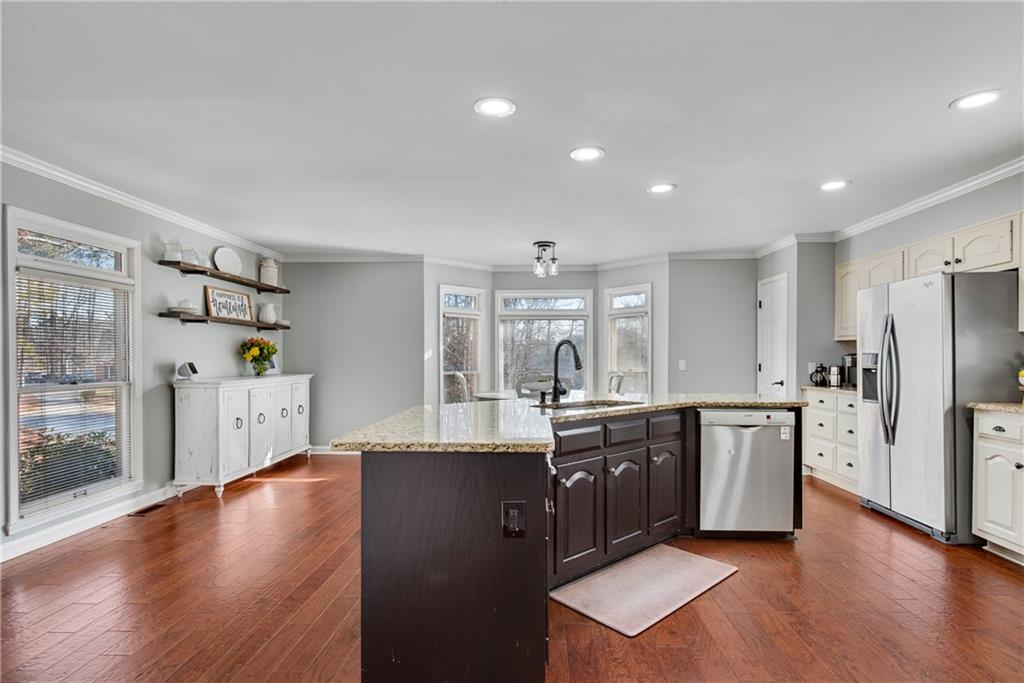 3291 Coachmans Way NE