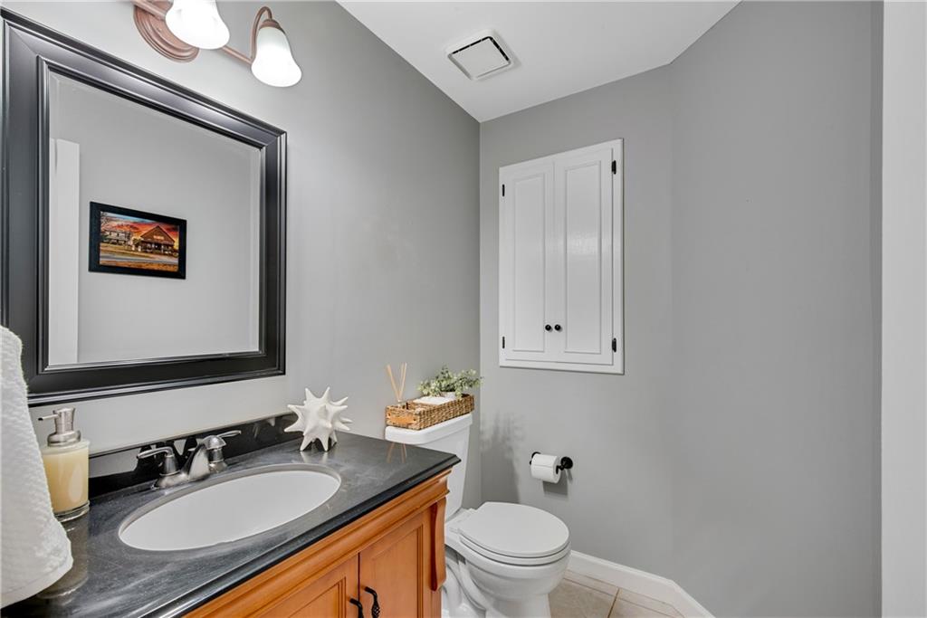 3291 Coachmans Way NE