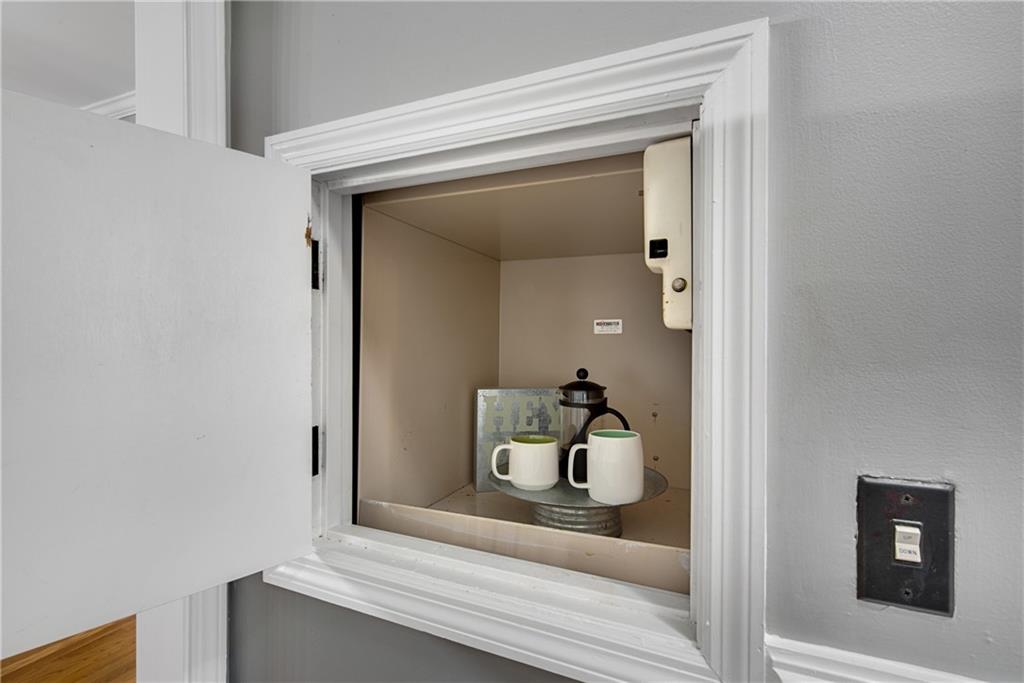 3291 Coachmans Way NE