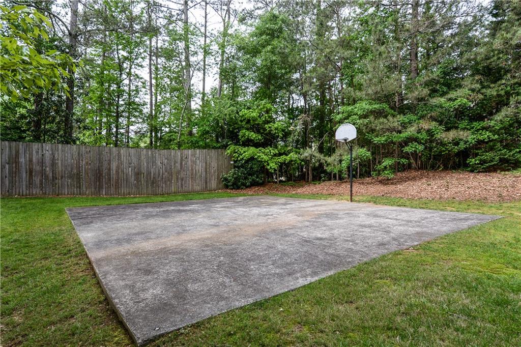 3291 Coachmans Way NE