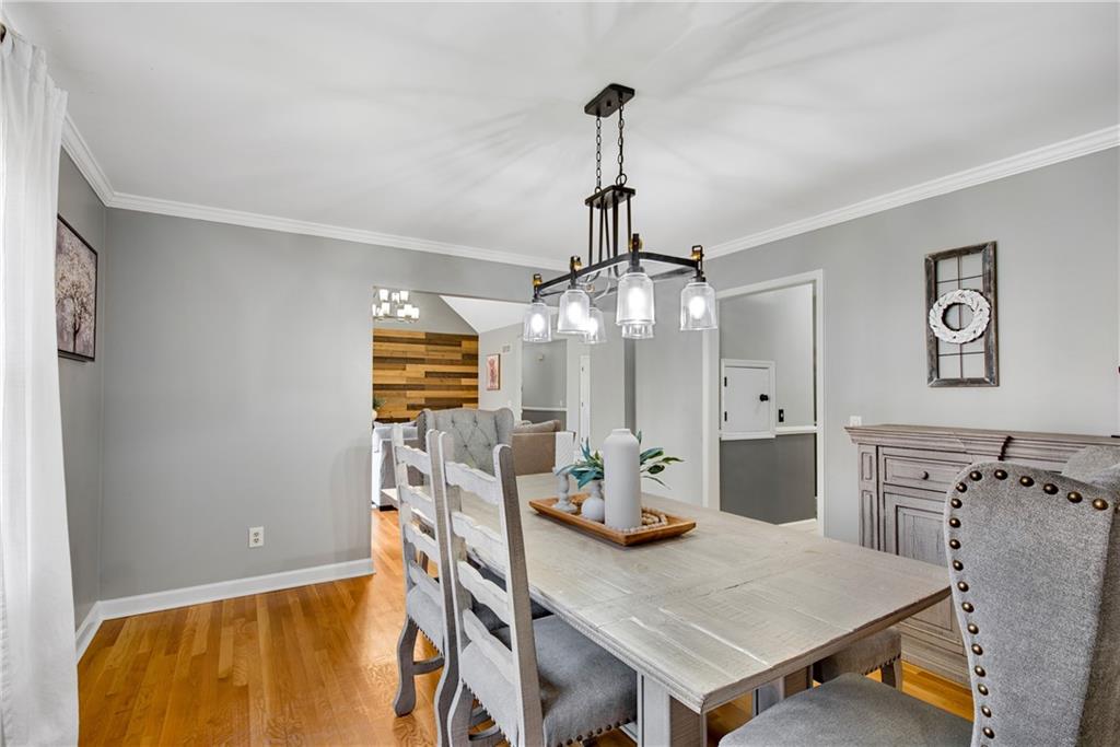 3291 Coachmans Way NE