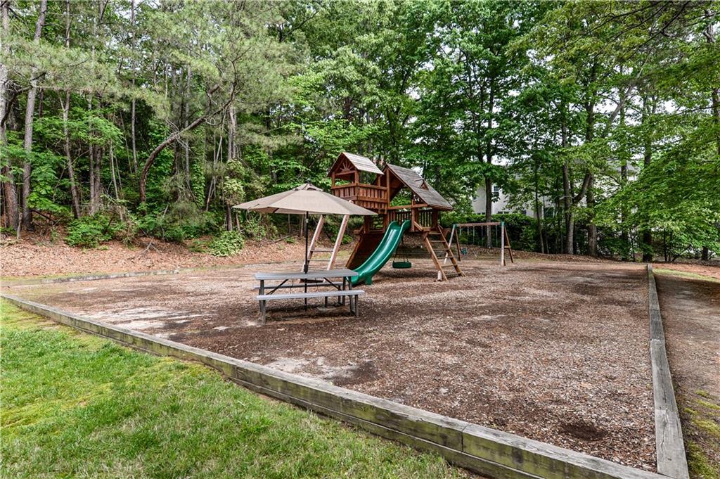 3291 Coachmans Way NE