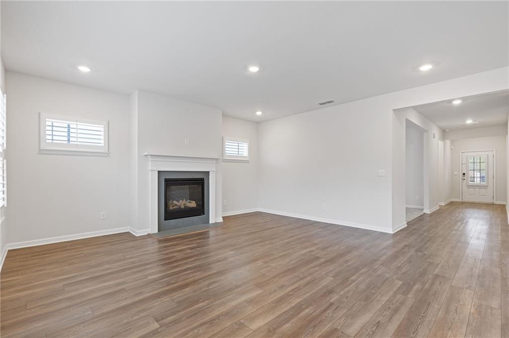 6039 Hickory Creek Court