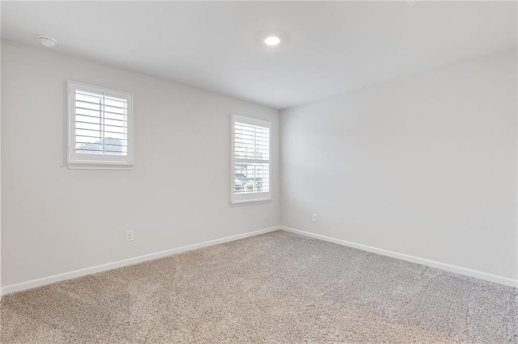 6039 Hickory Creek Court