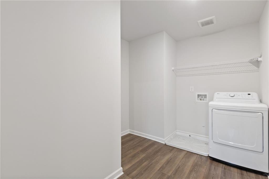6039 Hickory Creek Court