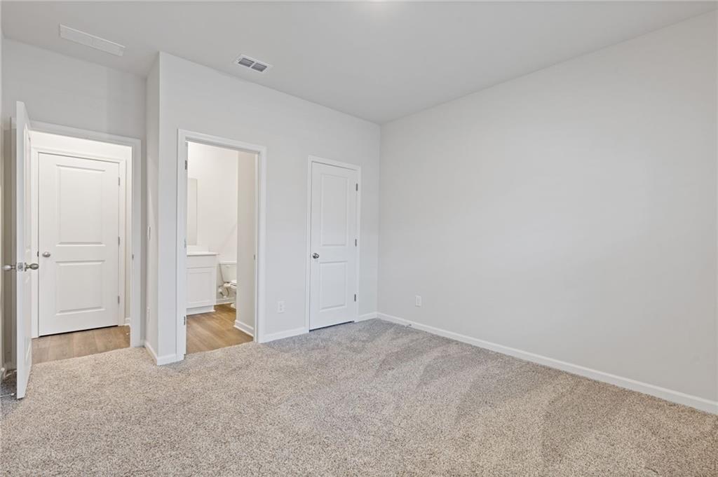 6039 Hickory Creek Court
