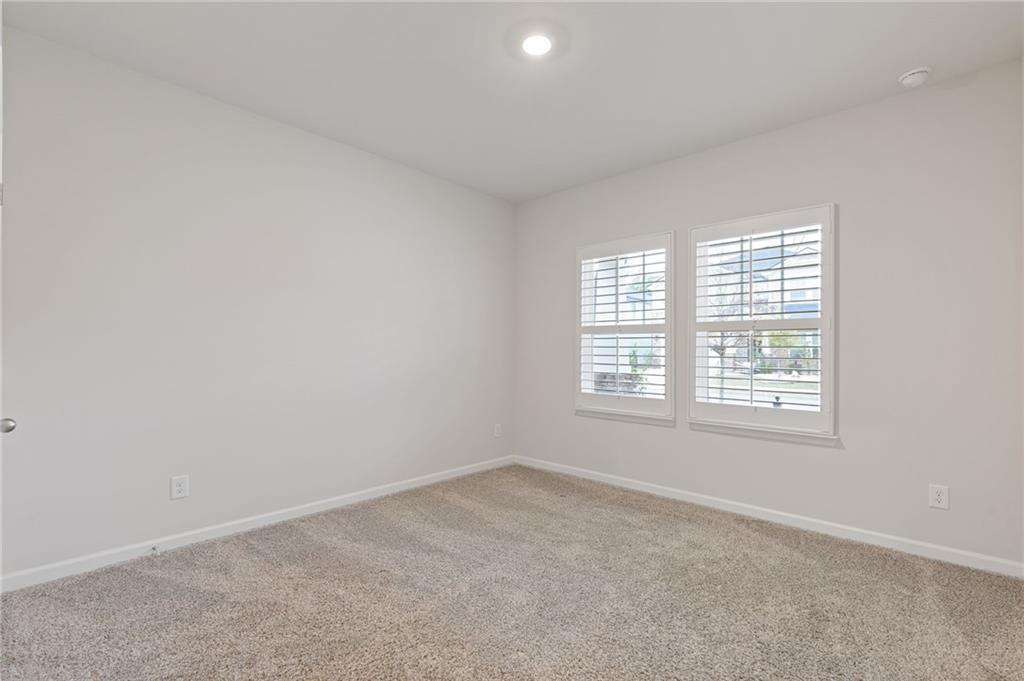 6039 Hickory Creek Court