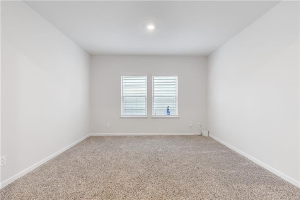 6039 Hickory Creek Court