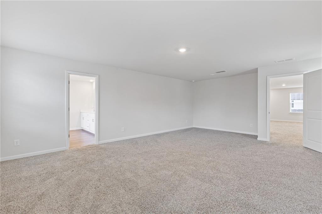6039 Hickory Creek Court