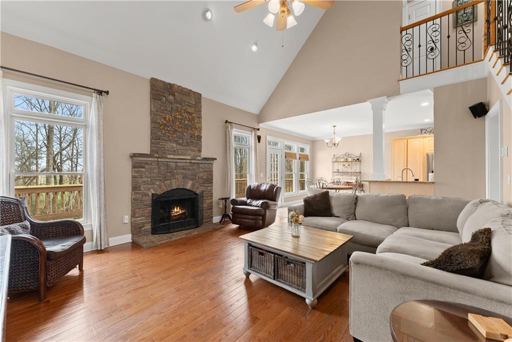 5812 Shadow Oaks Drive
