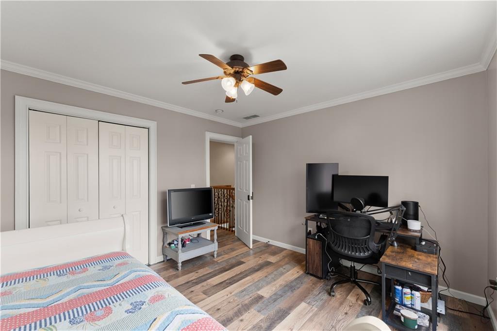 5812 Shadow Oaks Drive