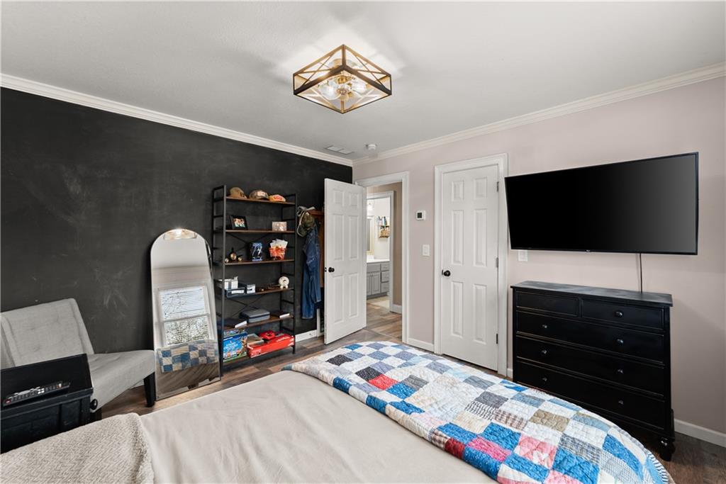 5812 Shadow Oaks Drive