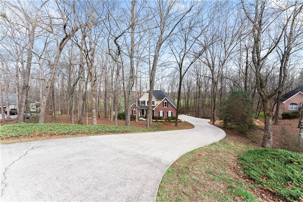 5812 Shadow Oaks Drive