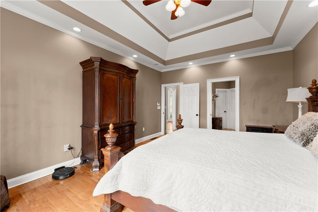 5812 Shadow Oaks Drive