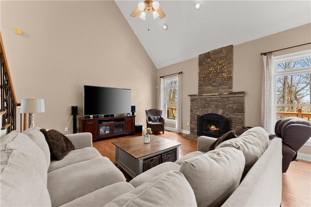 5812 Shadow Oaks Drive