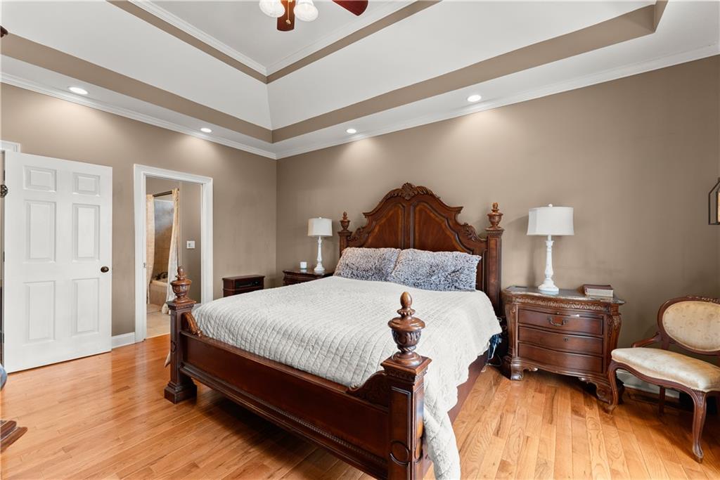 5812 Shadow Oaks Drive