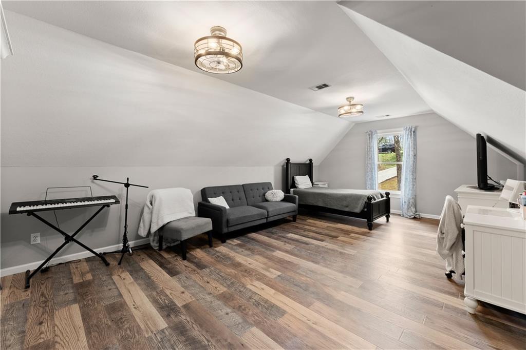 5812 Shadow Oaks Drive