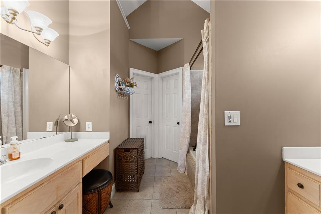 5812 Shadow Oaks Drive