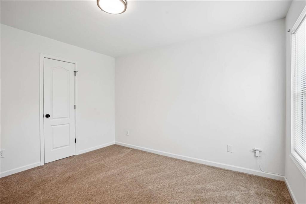 10423 Commons Crossing