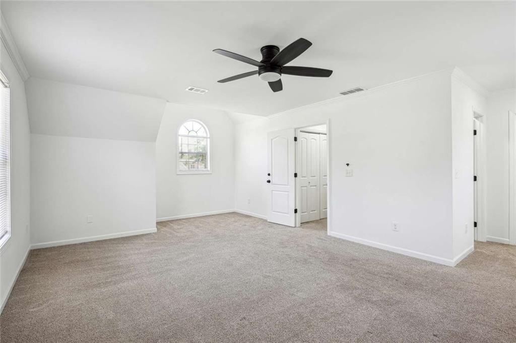 10423 Commons Crossing