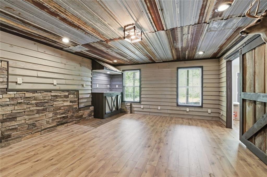 637 Wrights Mill