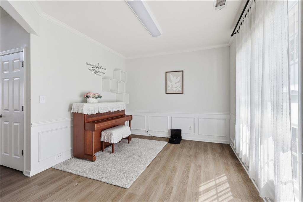 2252 Jasmine Glenn Drive
