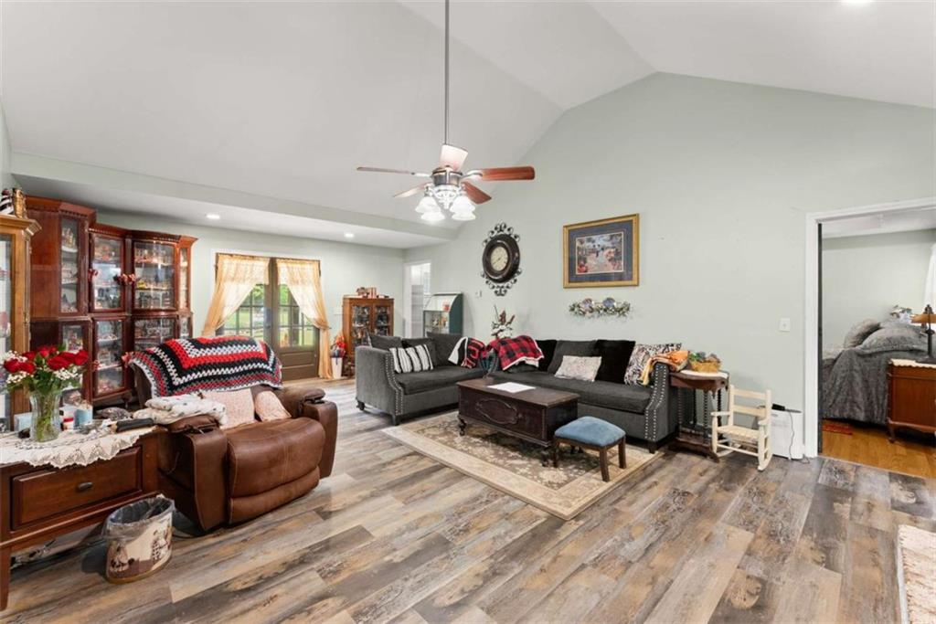 918 Old Pendergrass Road