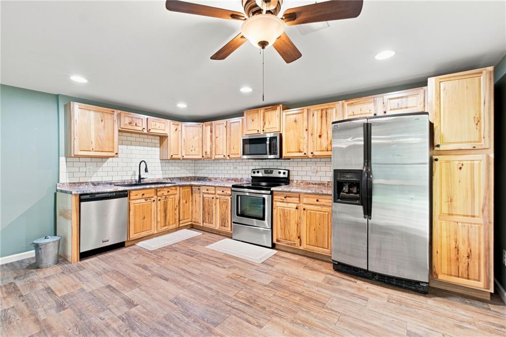 1220 Peachtree Road