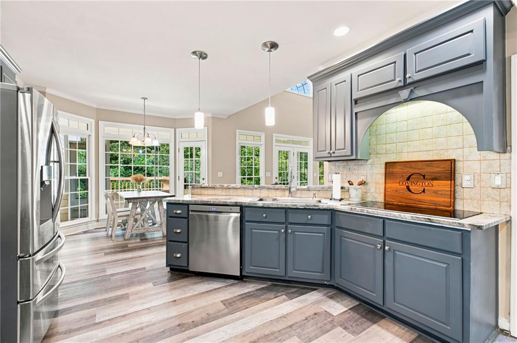1220 Peachtree Road