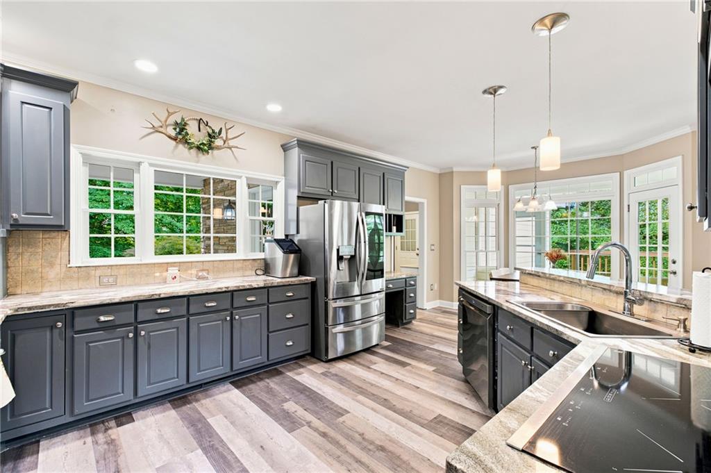 1220 Peachtree Road