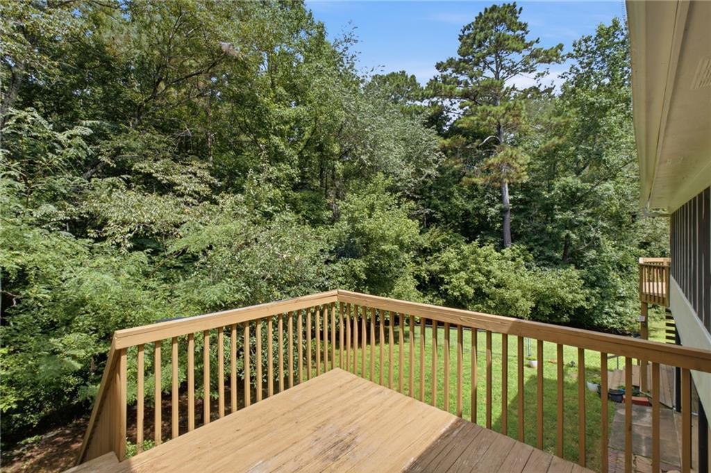 1220 Peachtree Road