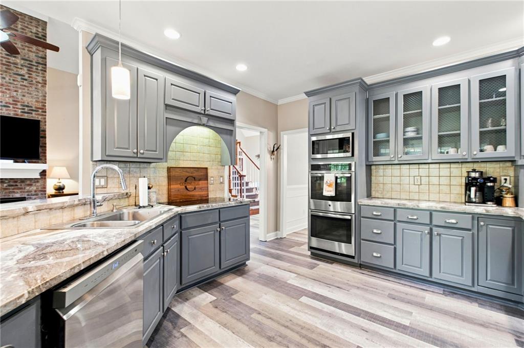 1220 Peachtree Road