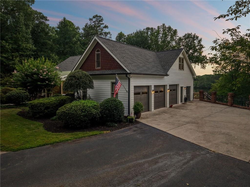 6795 Dawg Ridge