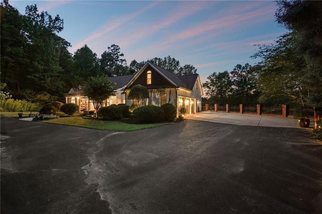 6795 Dawg Ridge