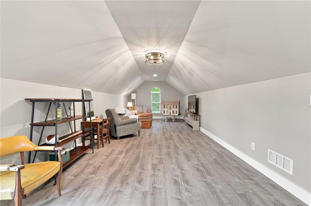 6795 Dawg Ridge