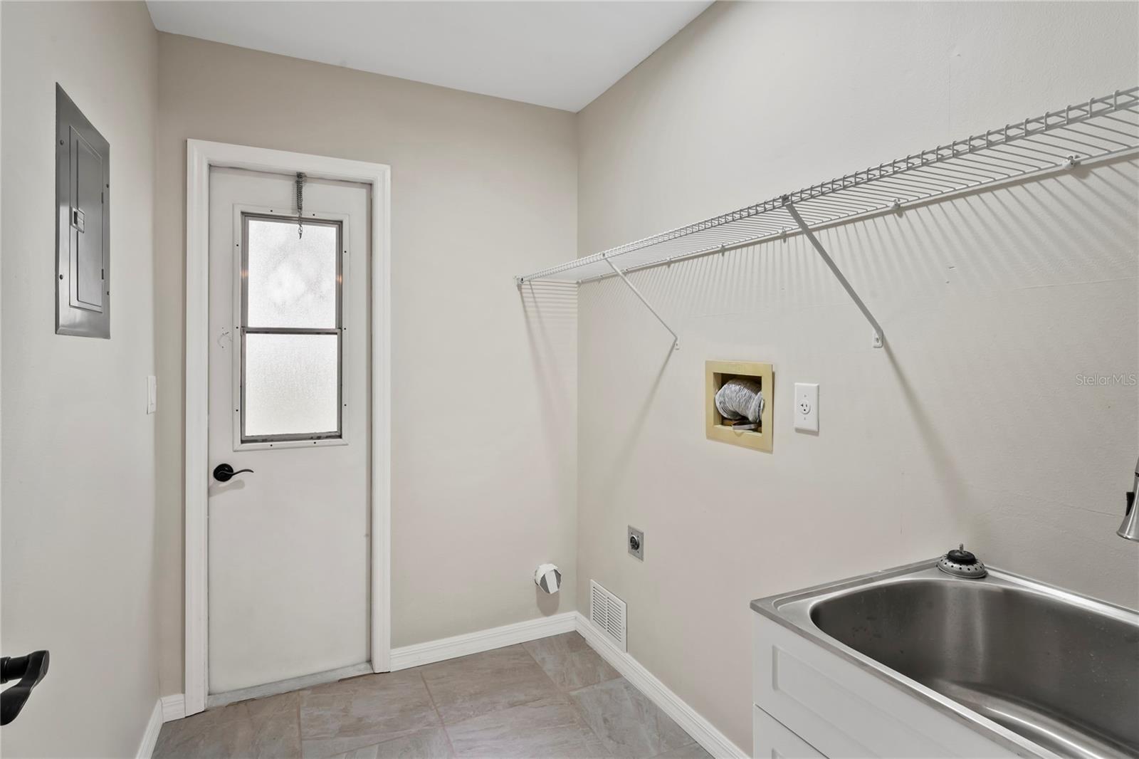 4287 SURFSIDE CIR