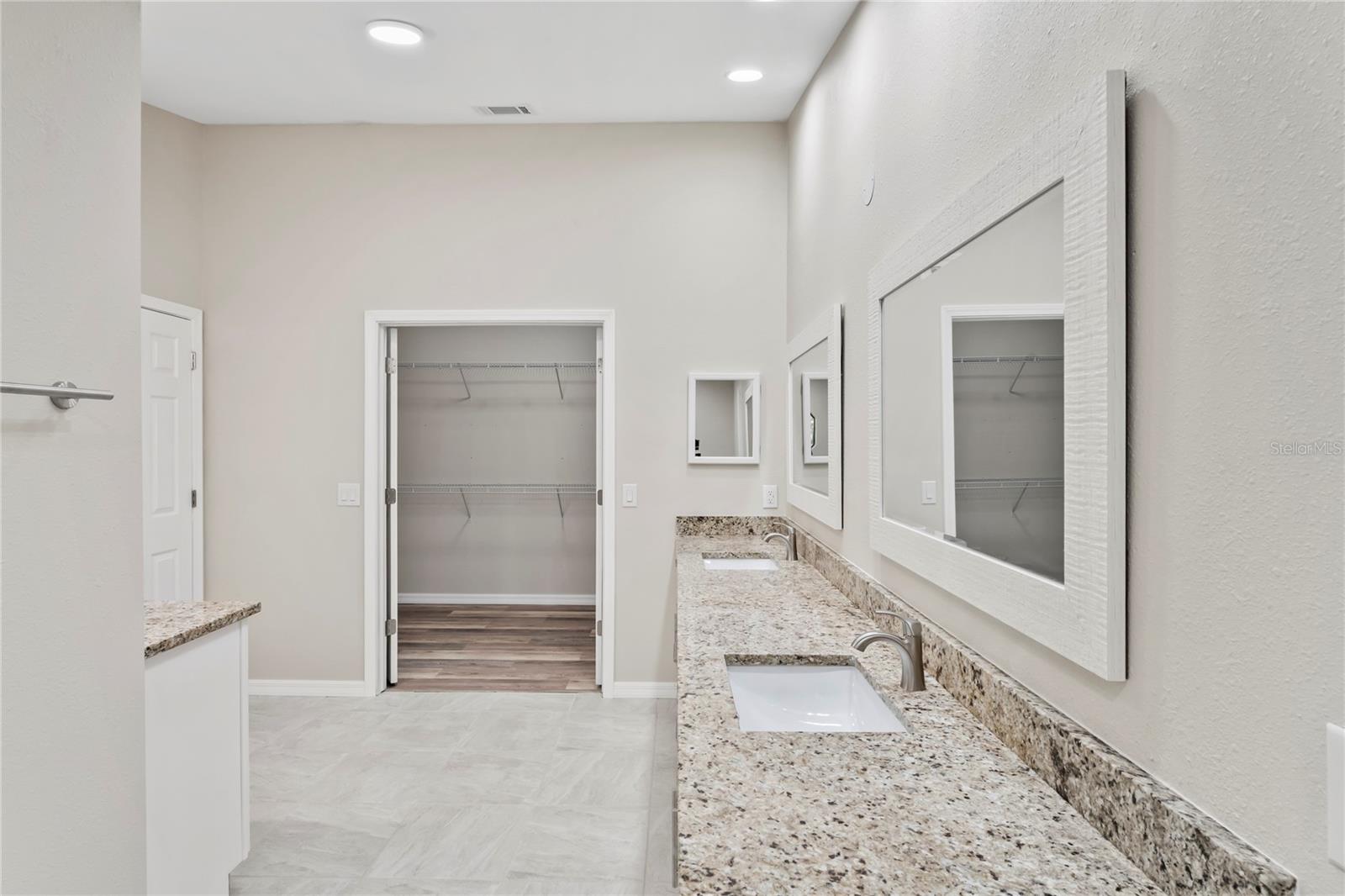 4287 SURFSIDE CIR
