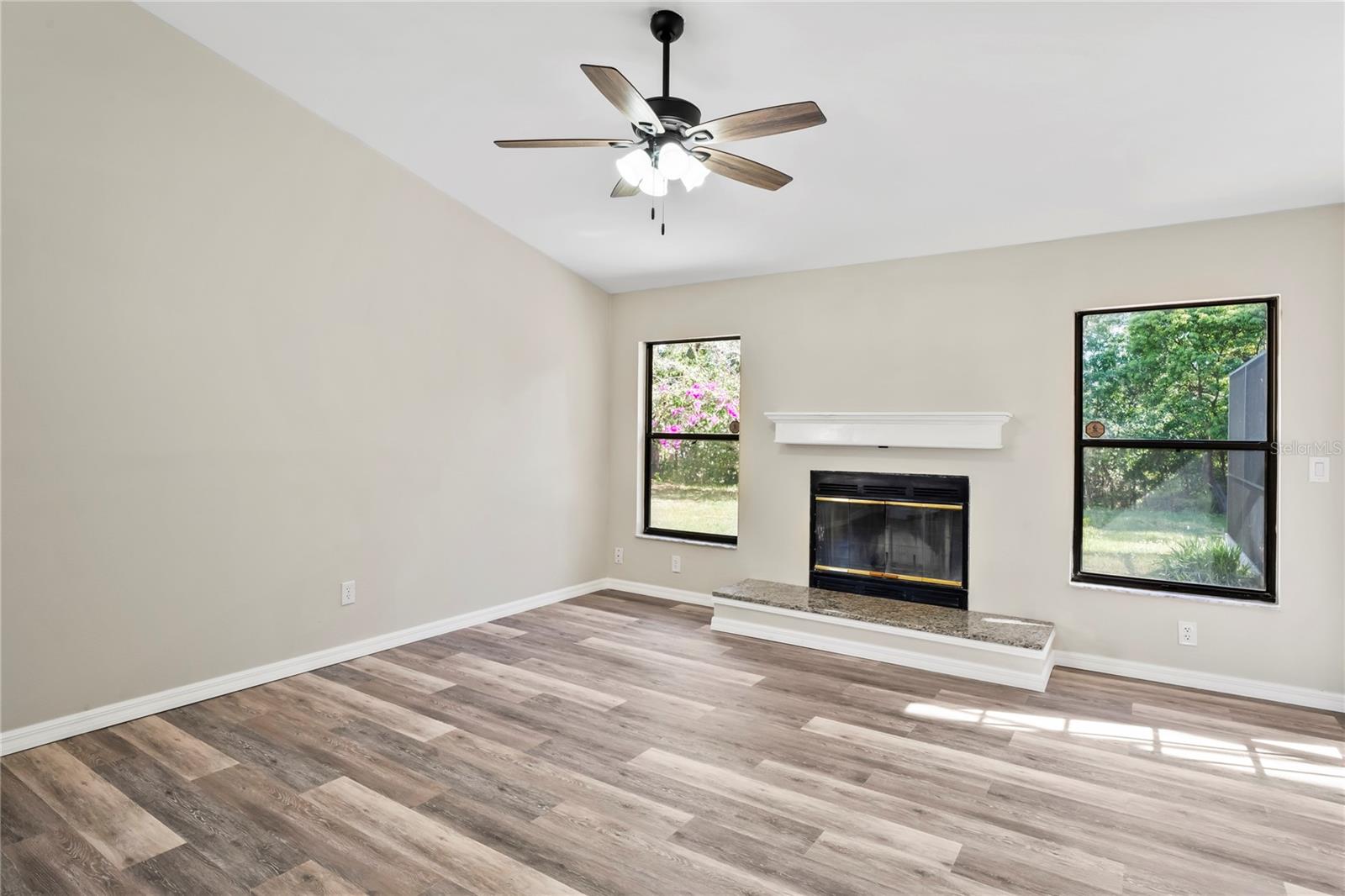 4287 SURFSIDE CIR
